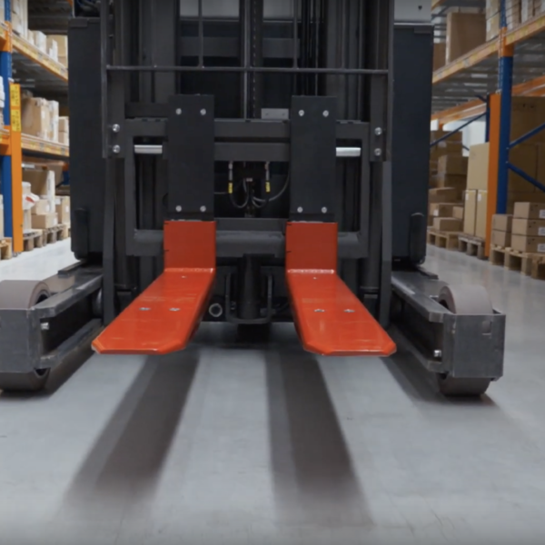 US-iF42 Class II “iForks” 42″ Wireless Forklift Scale (5,000 lb x 5 lb)