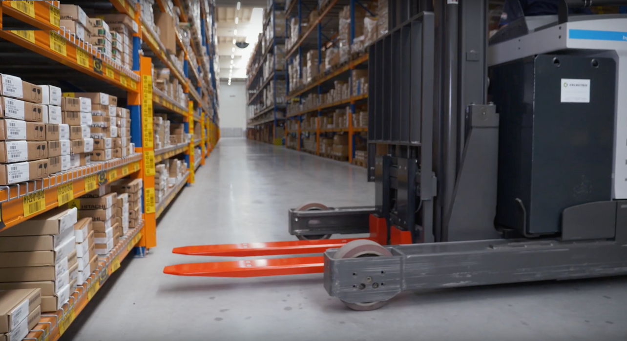 US-iF42 Class II “iForks” 42″ Wireless Forklift Scale (5,000 lb x 5 lb)