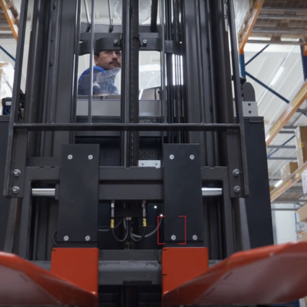 US-iF42 Class II “iForks” 42″ Wireless Forklift Scale (5,000 lb x 5 lb)