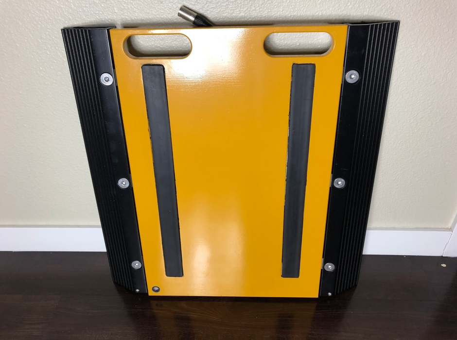 US-M1214 “iWheel” Wheel Weigher