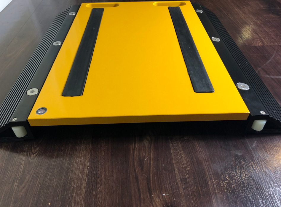 US-M1214 “iWheel” Wheel Weigher